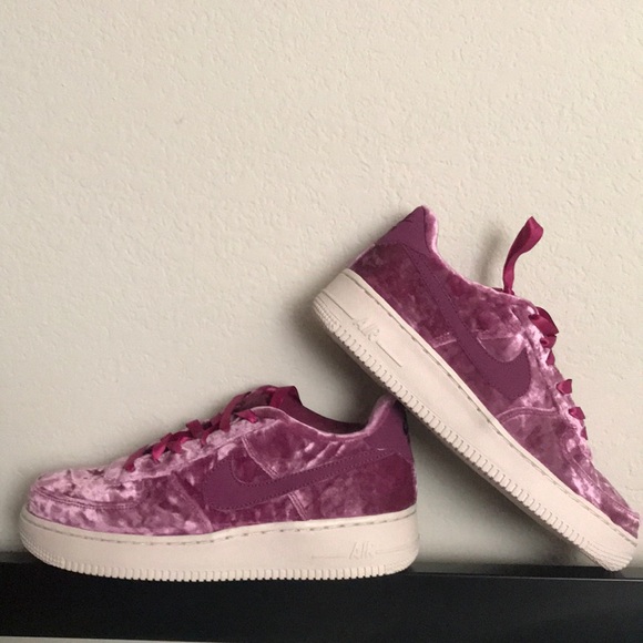 Nike Air Force 1 velvet women’s shoes new - Picture 7 of 8